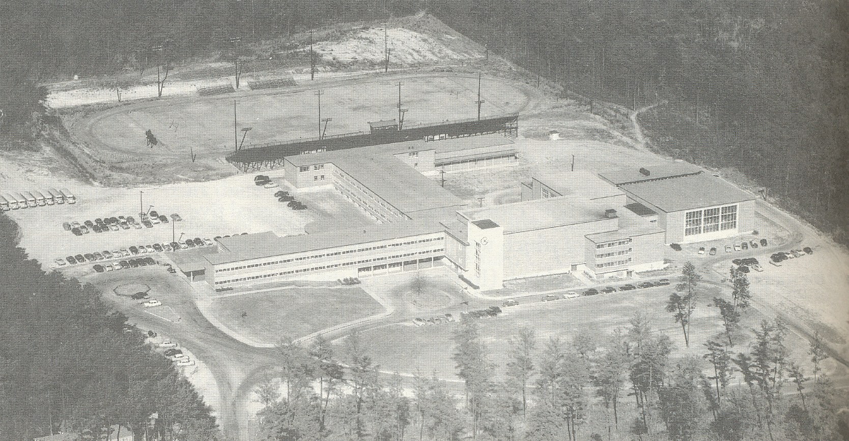 SHADES VALLEY HIGH SCHOOL AS IT APPEARED AT ITS OPENING AROUND 1950.(Click to enlarge.)